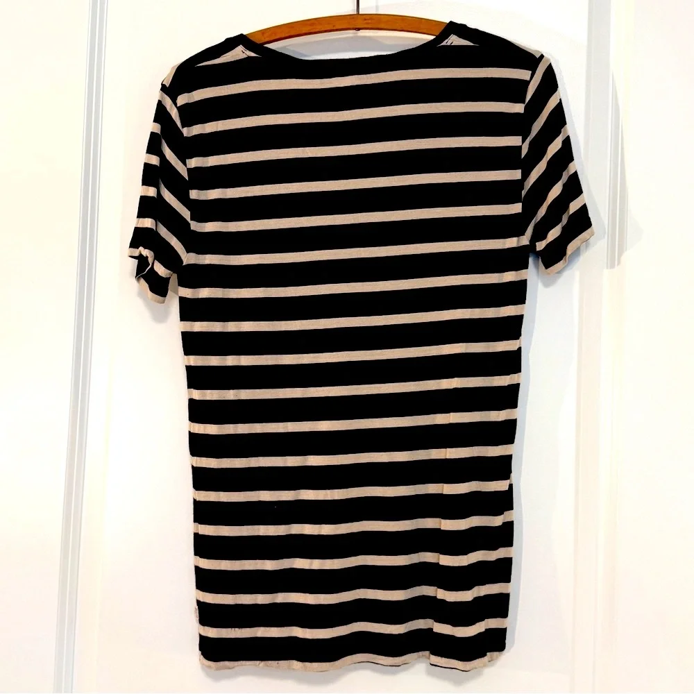 LEVIS Black Striped V Neck Tee MEDIUM